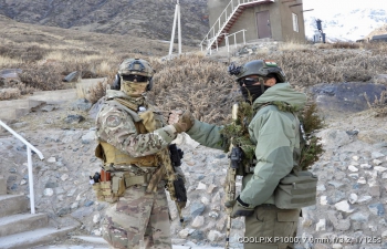 India-Kyrgyz Special Forces Exercise Khanjar concluded in Bishkek on 18 March having commenced on 07 March. Both sides exchanged experiences &amp; best practices in counter-terrorism &amp; special forces operations in built-up areas &amp; mountainous terrain